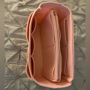 Purse insert. Fits Louis Vuitton neverfull MM